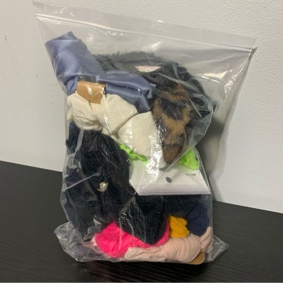 NEW BP & Berry Nordstrom scrunchies 16 pcs - Picture 2 of 5